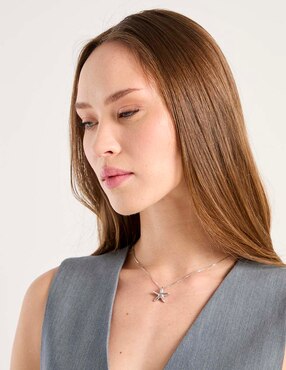 Collar con dije de estrella de mar Girondela