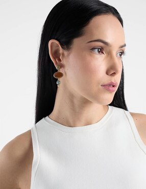Aretes largos Weekend con acabado brillante