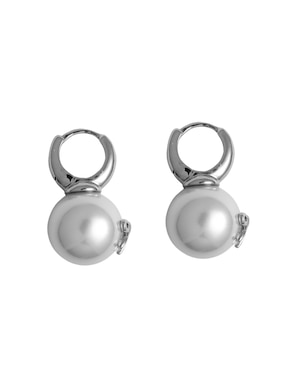Aretes cortos Girondela 18 k acabado baño de rodio