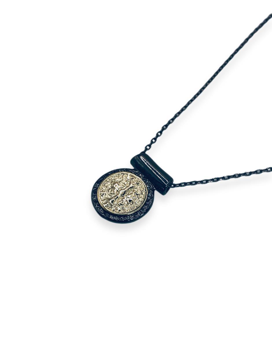 Collar con dije 2