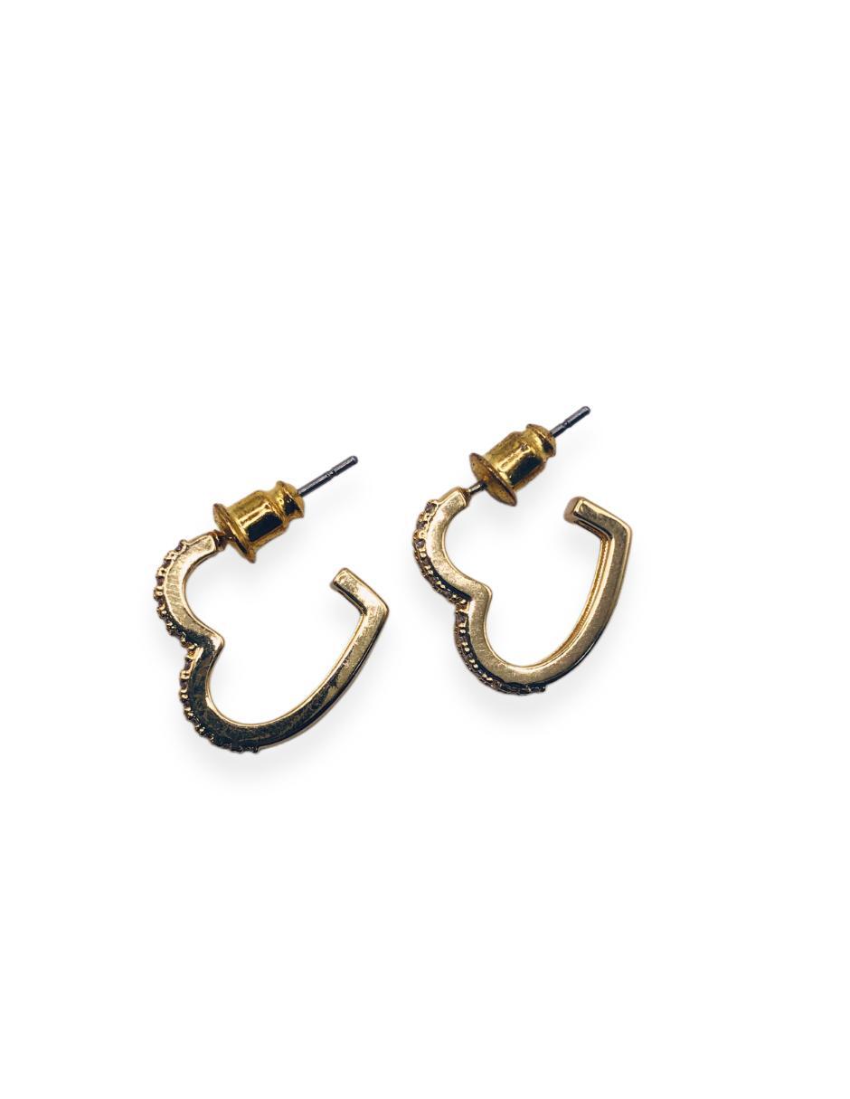 Aretes cortos de corazón con acabado baño de oro 14 k  zirconia 1
