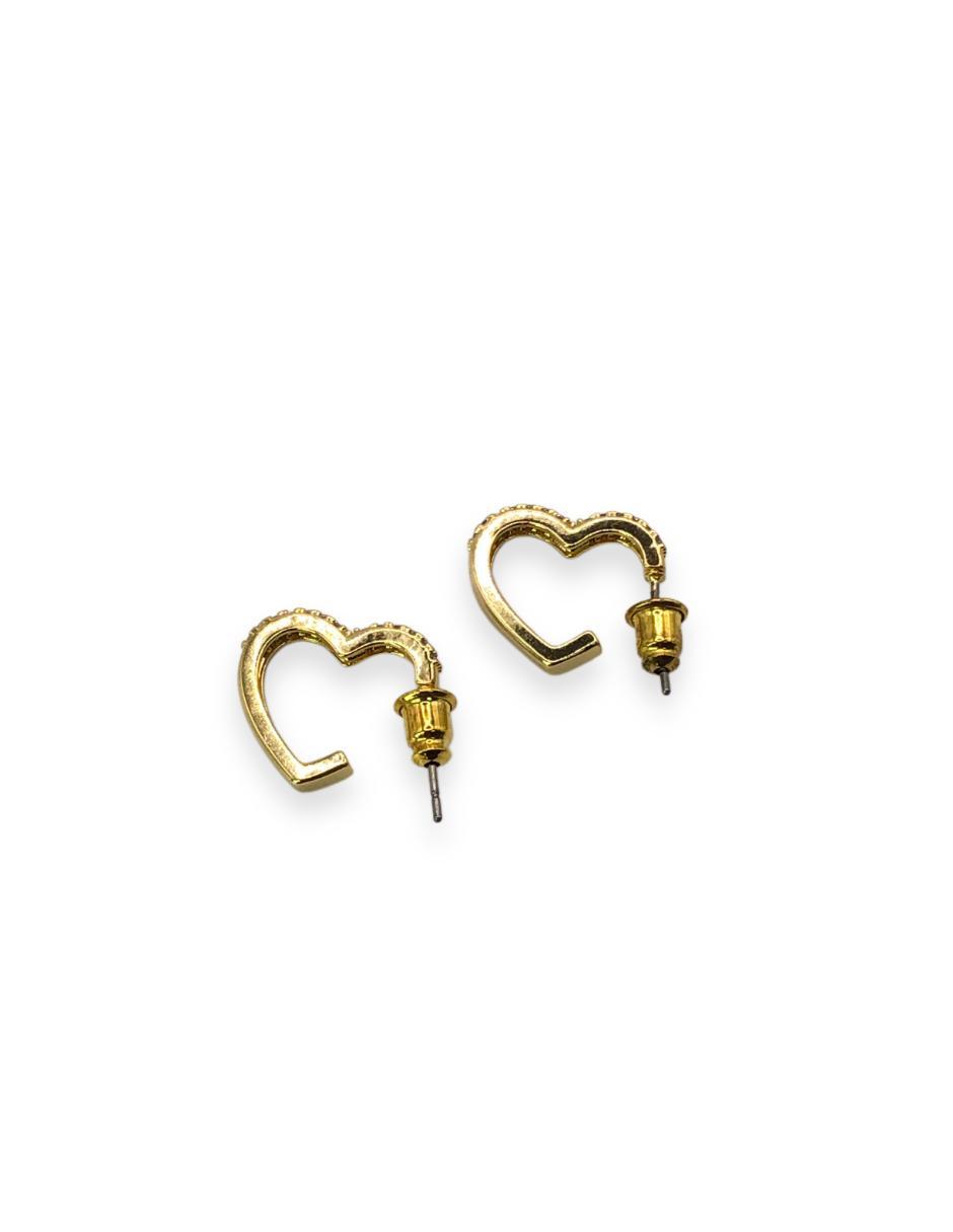 Broqueles de corazon con acabado baño de oro 14K zirconia