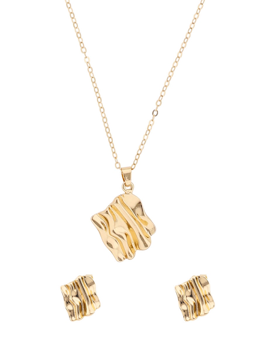 Aretes y collar