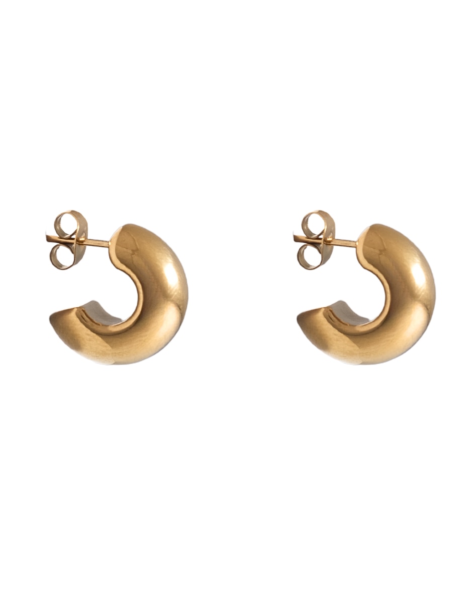 Aretes cortos media luna 18 k con acabado chapa de oro 2