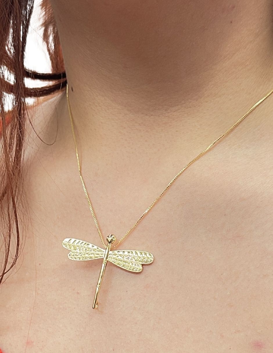 Collar de libélula con acabado baño de oro 14 K 4